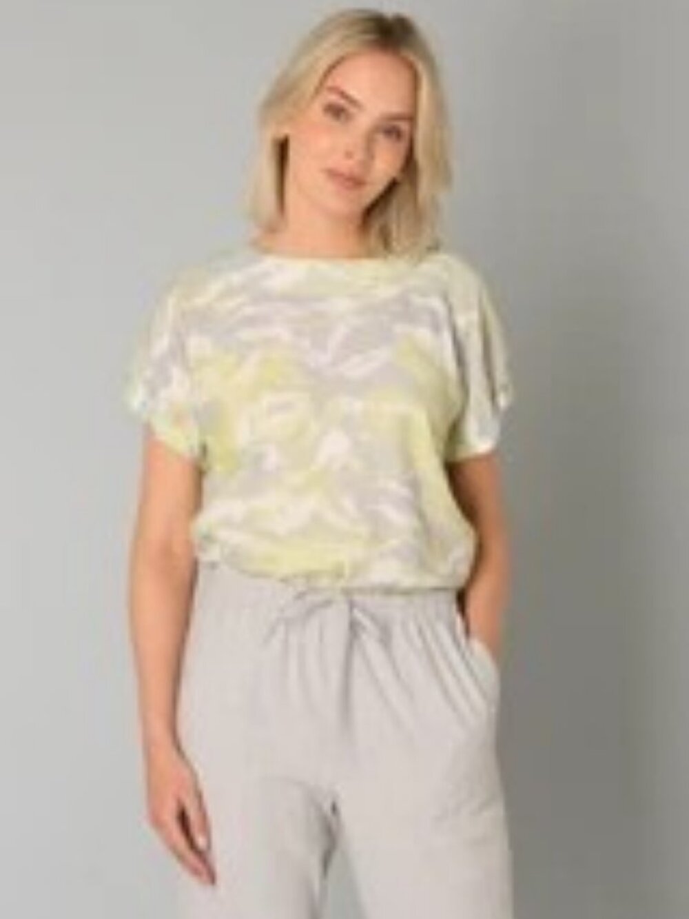 YEST THE NETHERLANDS Crinkle Texture Blouse in Soft Gray/Lime Print NWT